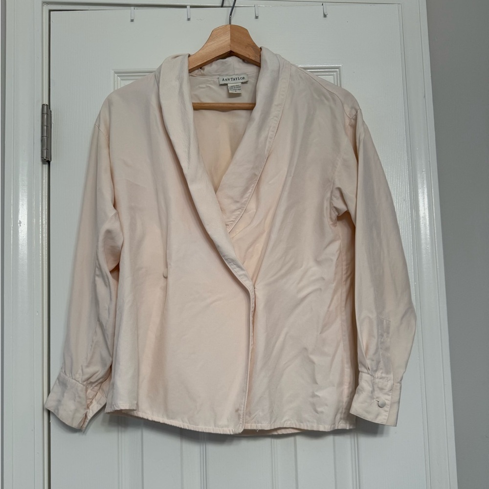 Vintage Ann Taylor 100% Silk Cream Blouse
